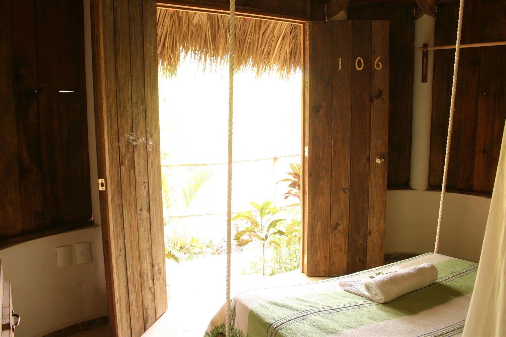 Hôtel Cabanas Biuzaa à Zipolite Extérieur photo